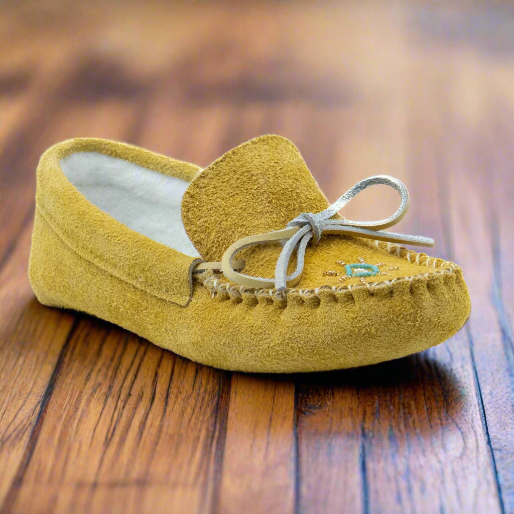womans moosehide moccasins by bastien 402w