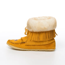 Load image into Gallery viewer, Women&#39;s Indian Tan Suede Sheepskin Lined Concho Mukluk Boots Fringe
