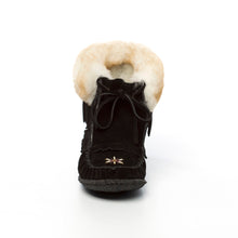 Load image into Gallery viewer, Women&#39;s Black Suede Sheepskin Lined Concho Mukluk Boots With Fringe
