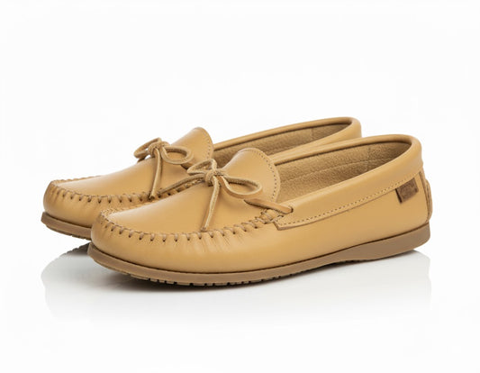 Men's Laurentian Chief Moccasins With Cream Chief Sole And Deer Tan Leather