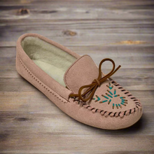 Load image into Gallery viewer, womens pink Spirit Moccasins 
