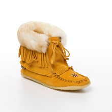 Load image into Gallery viewer, Women&#39;s Indian Tan Suede Sheepskin Lined Concho Mukluk Boots Fringe
