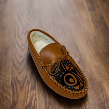 Load image into Gallery viewer, Spirit Moccasins  Frog 442 
